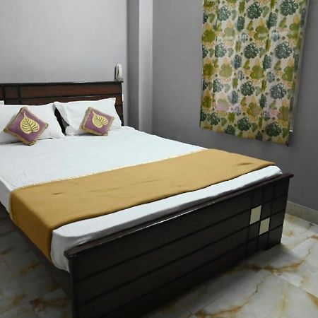 Sathya Guest House Tiruvannāmalai Exteriör bild