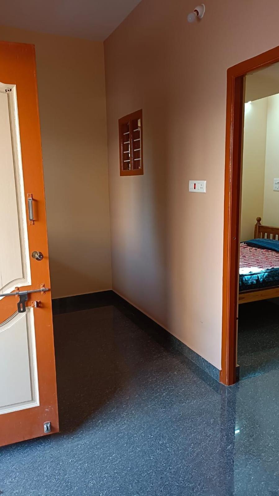 Sathya Guest House Tiruvannāmalai Exteriör bild
